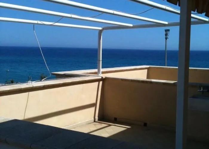 Stupendo Attico Sul Lungomare Apartamento *