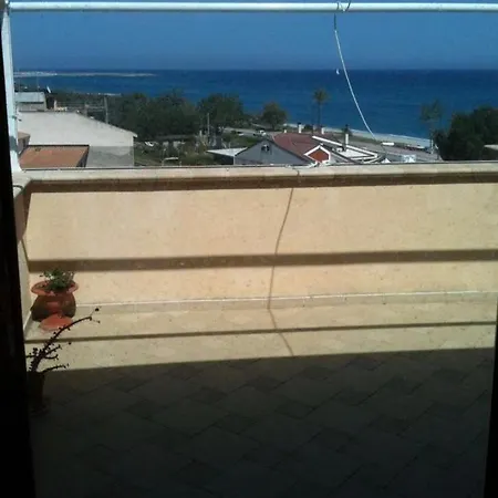 Stupendo Attico Sul Lungomare Апартаменты *